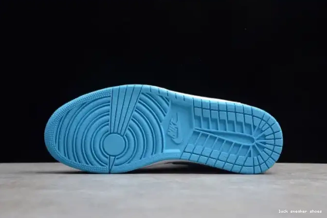 Rep LUCY 555088-117 Jordan 'UNC' High Retro OG 1 Air 0425